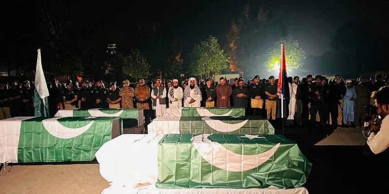 Pakistan: Suicide Bombing Outside Swat Police Station Kills 16, Including 6 Policemen