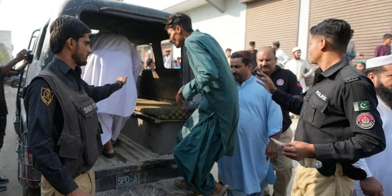 Pakistan Intensifies Afghan Deportations